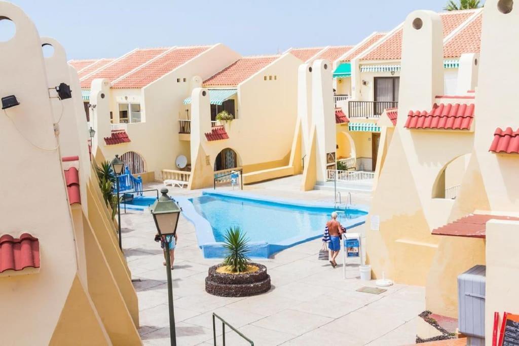 Mareverde Resort- Адехе Екстер'єр фото